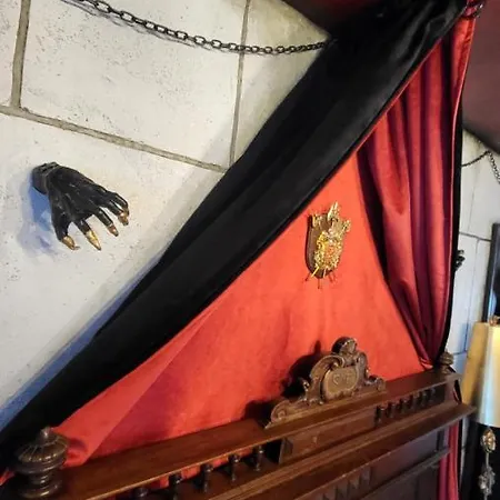 Transylvania House *