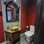 Transylvania House Apartamento *